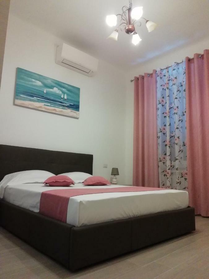 شقة لا سبيتسْيا  في Roel Garden View المظهر الخارجي الصورة